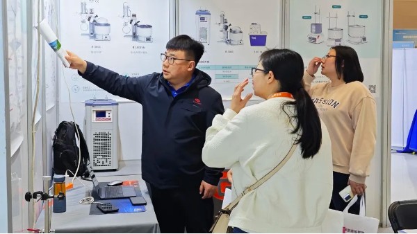 展會(huì)進(jìn)行時(shí) | 鄭州長城科工貿(mào)亮相2024第12屆華中科教儀器與技術(shù)裝備展覽會(huì)