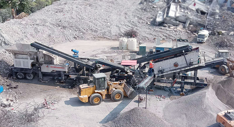 建筑垃圾粉碎再利用現(xiàn)場(chǎng)